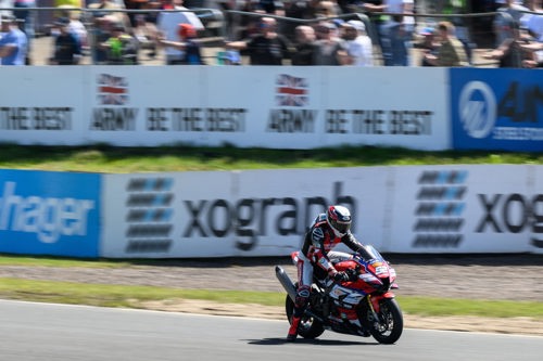 Kam on the run down to the hairpin at Knockhill