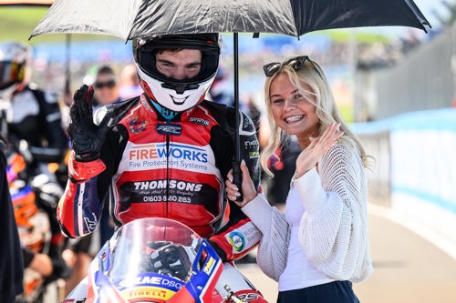 Kam with girlfriend Chelsey Ryde.