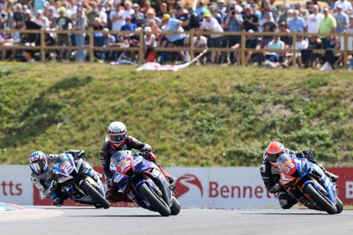 Kam snatches a position from Declan Connell (33)