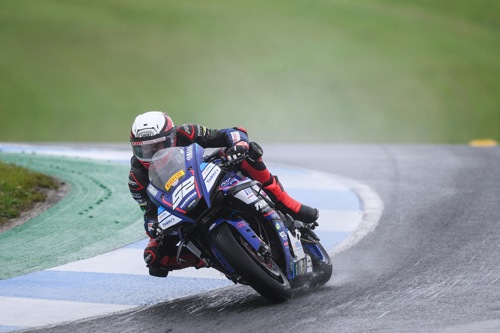 Kam takes on Knockhill.